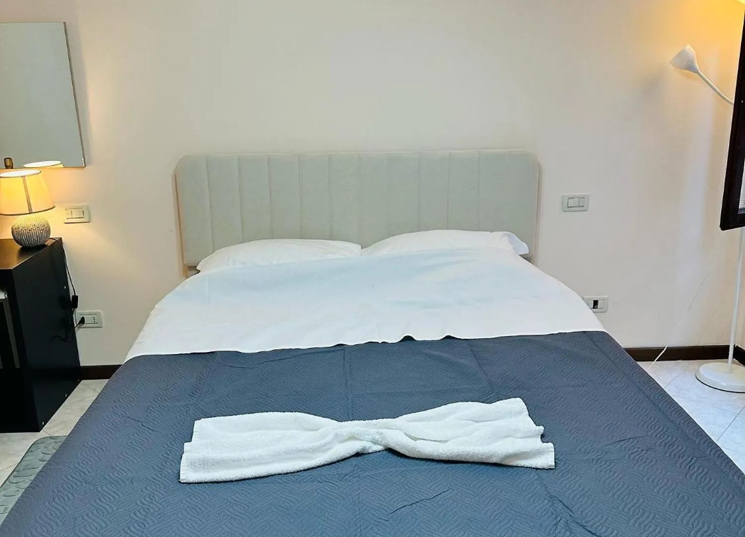 Queen Venice Apartment