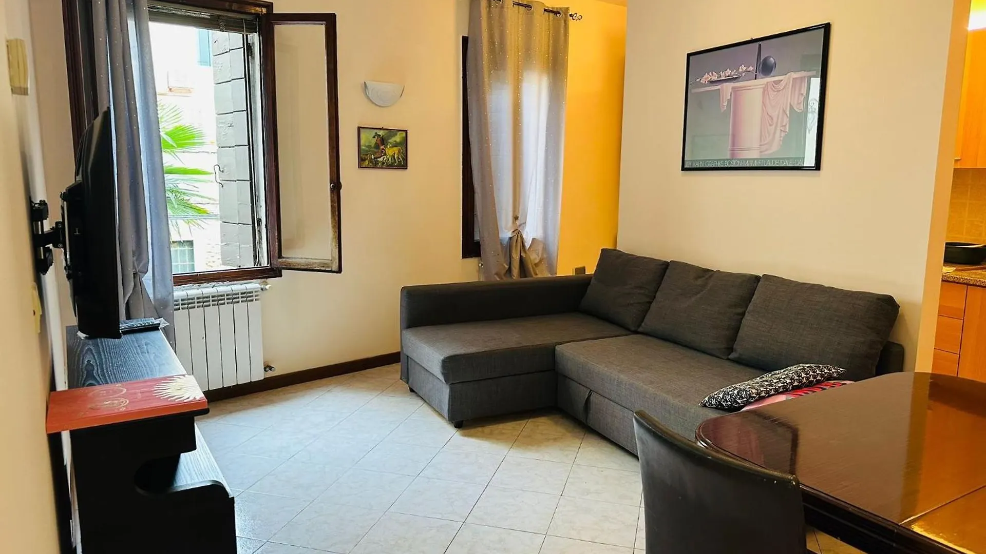 Queen Venice Apartment 0*,  İtalya