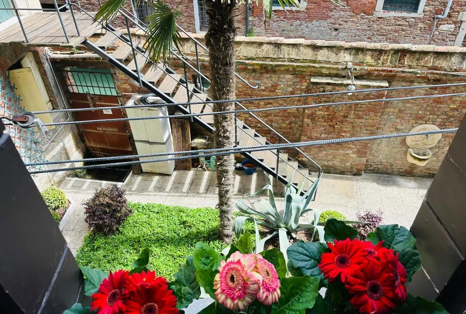 Queen Venice Apartment